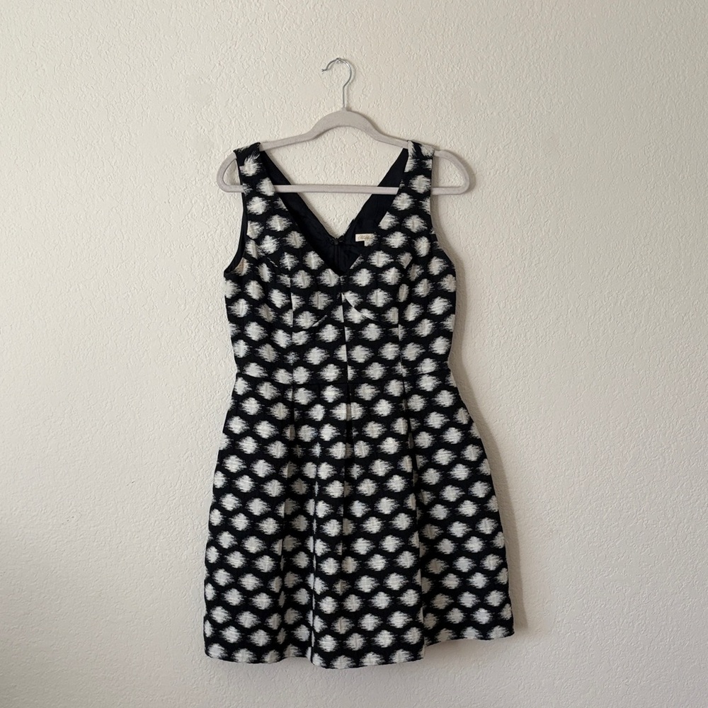 Elegant Black and White Patterned Dress